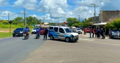 Colisão entre carro e moto deixa dois feridos em Crateús