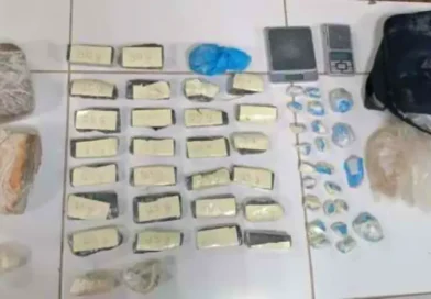PMCE apreende 1,8 kg de drogas em Ipueiras