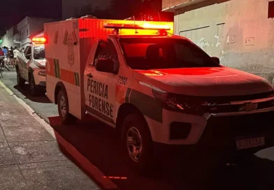 Corpos dos jovens mortos em acidente em Ipu, são levados ao IML de Crateús