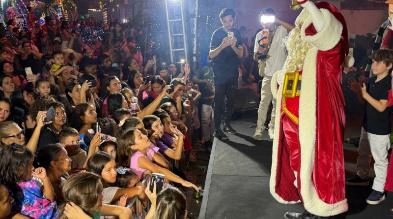 Pires Ferreira realiza Espetáculo de Natal com apresentações culturais