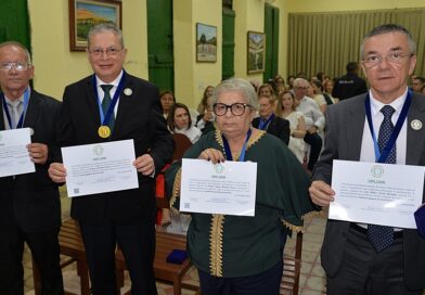 AILCA empossa nova Mesa Diretora e novos acadêmicos em solenidade