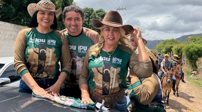 Vaqueiros e amazonas participam da Cavalgada de São Sebastião em Ipu