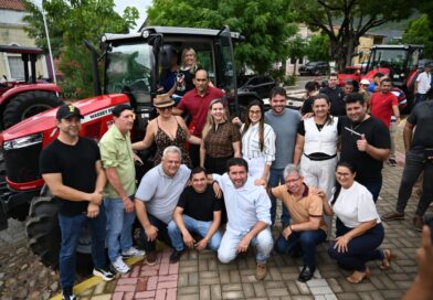 Ipu recebe tratores e implementos agrícolas e viatura da Maria da Penha em entrega oficial nesta terça (27)
