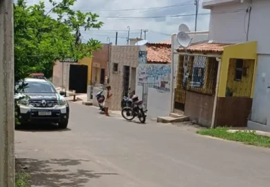 Homem é encontrado sem vida em residência no bairro Pereiros, em Ipu