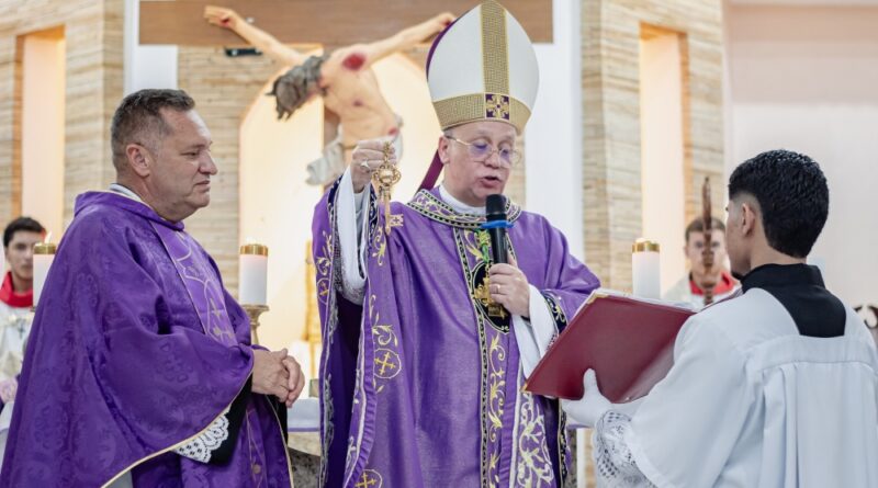 Padre Marcos Antônio Ribeiro toma posse como novo administrador paroquial em Pires Ferreira