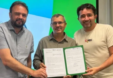 Lindbergh Martins anuncia concretização de convênio para estrada das Quebradas
