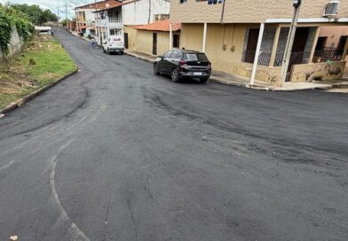 Ipu recebe pavimentação asfáltica em várias ruas pelo Programa Sinalize