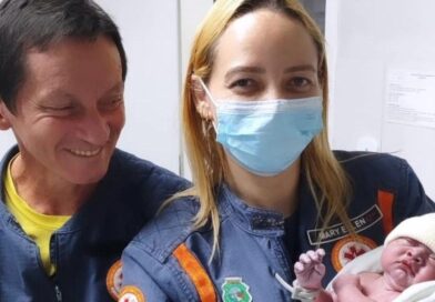 Bebê nasce dentro de uma ambulância do Samu durante atendimento em Tianguá