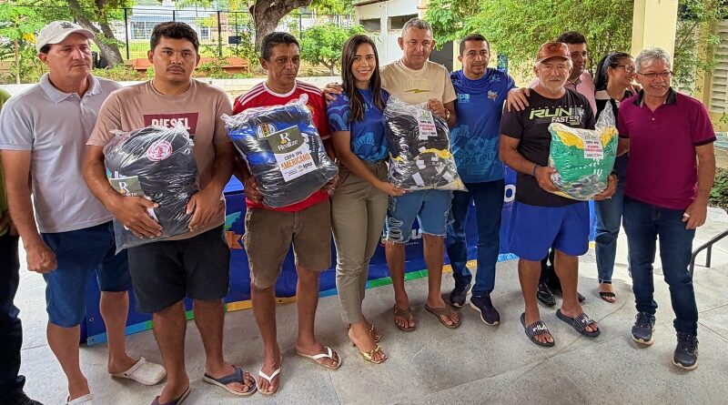 Copa Ipu Futebol 2026: equipes recebem fardamentos em solenidade no CTV de Ipu