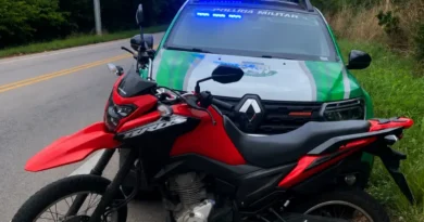 Motocicleta com suspeita de clonagem é apreendida pela Polícia Militar em Ipu