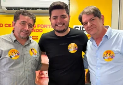 Cid Gomes se retrata com Lindbergh Martins após declarações durante campanha em Ipu