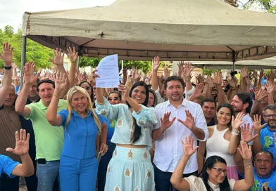 Ipu assina Ordem de Serviço para construção de 40 casas populares e revitalização do Quadro da Igrejinha