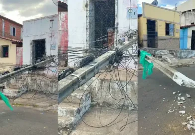 Carro derruba poste e fios de alta tensão bloqueiam entrada de casas no bairro do Corte, em Ipu